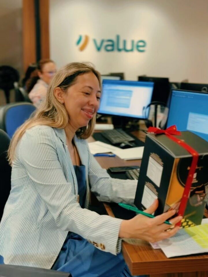 Instagram post from contavalue. This post is in position 2.